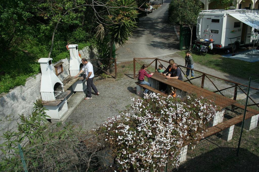 Camping Delfino Albenga Exteriér fotografie