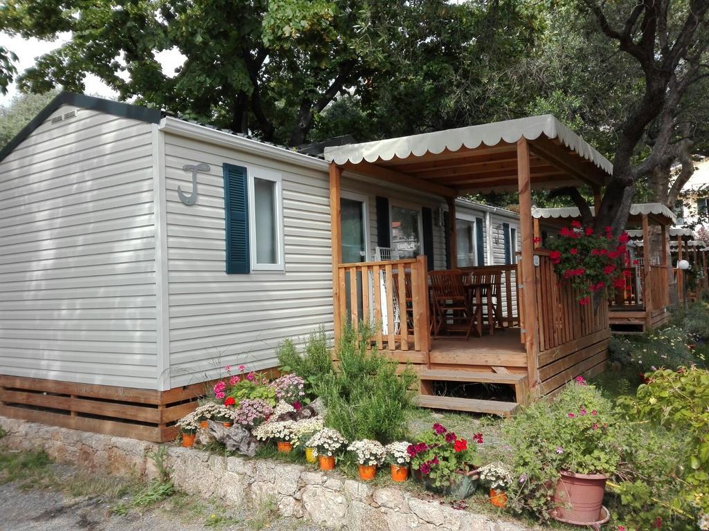 Camping Delfino Albenga Exteriér fotografie