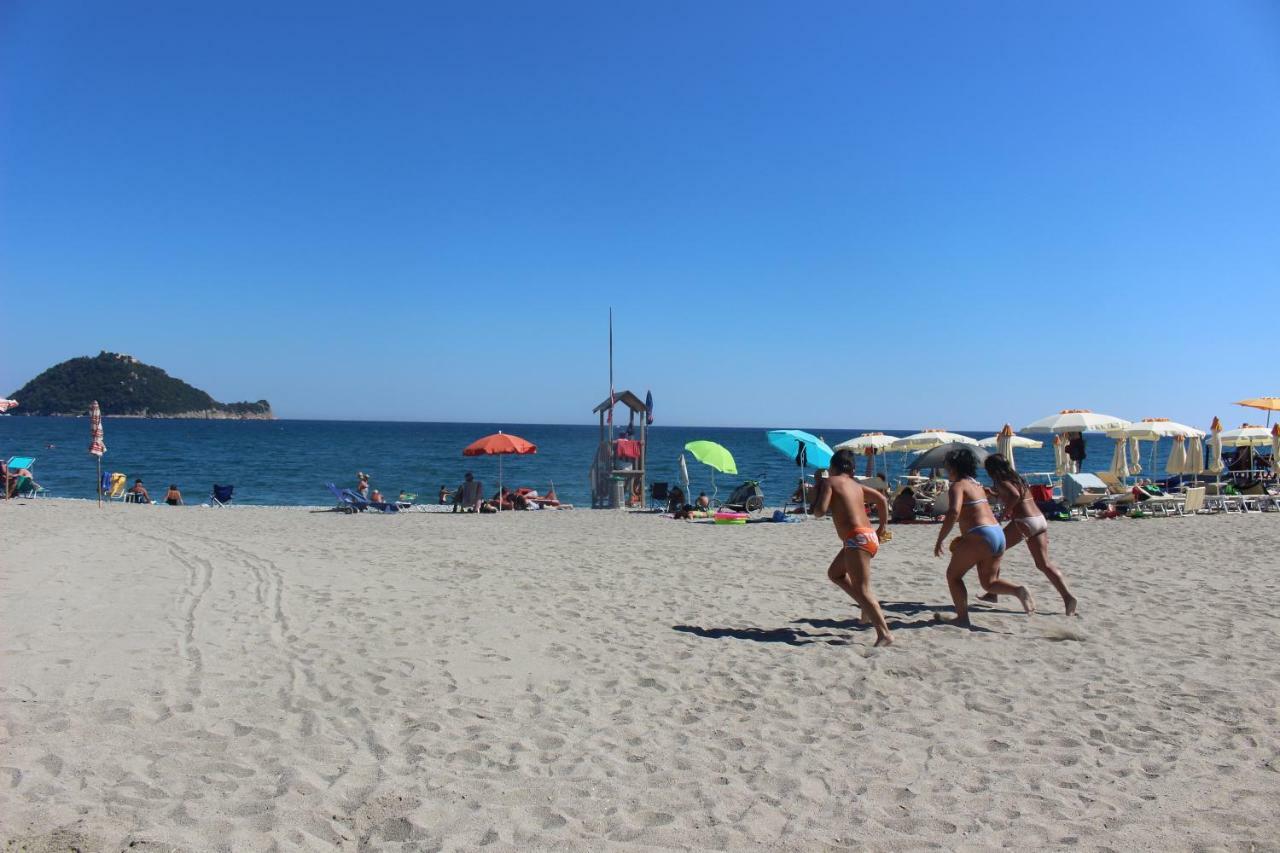Camping Delfino Albenga Exteriér fotografie